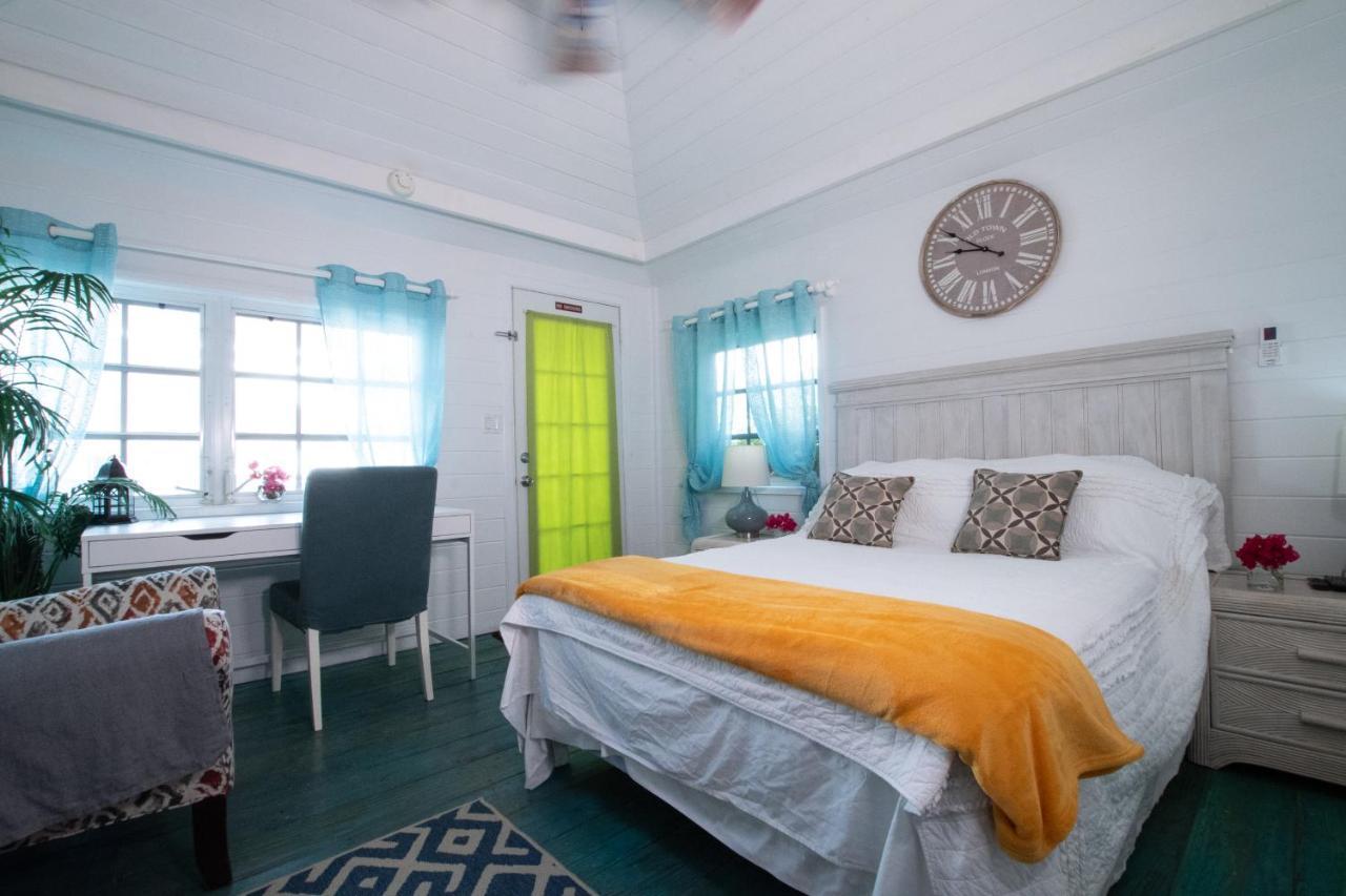 Garden Cottage - At Orange Hill แนสซอ ภายนอก รูปภาพ